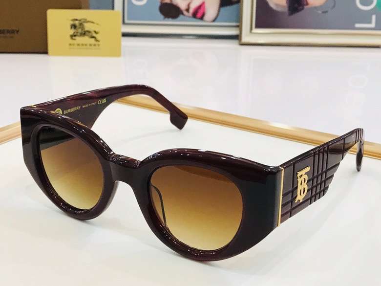 Picture of Burberry Sunglasses _SKUfw50757506fw